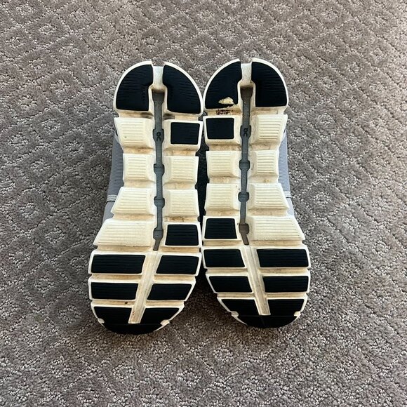 On Cloud 5 Waterproof Glacier Grey Walking Sneaker Size 7.5 - Picture 5 of 12